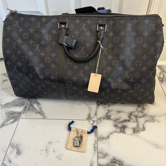 Louis Vuitton Keepall Bandoulière 55 - Picture 2 of 9